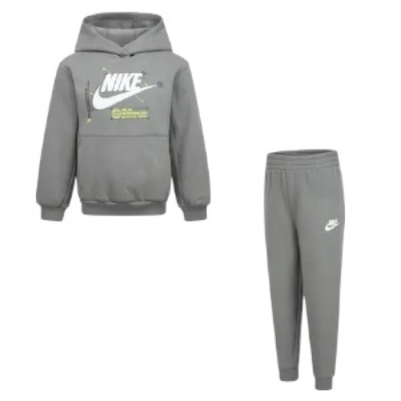 Nike Futura Wrap Hoodie & Jogger Outfit Set - Picture 1 of 6